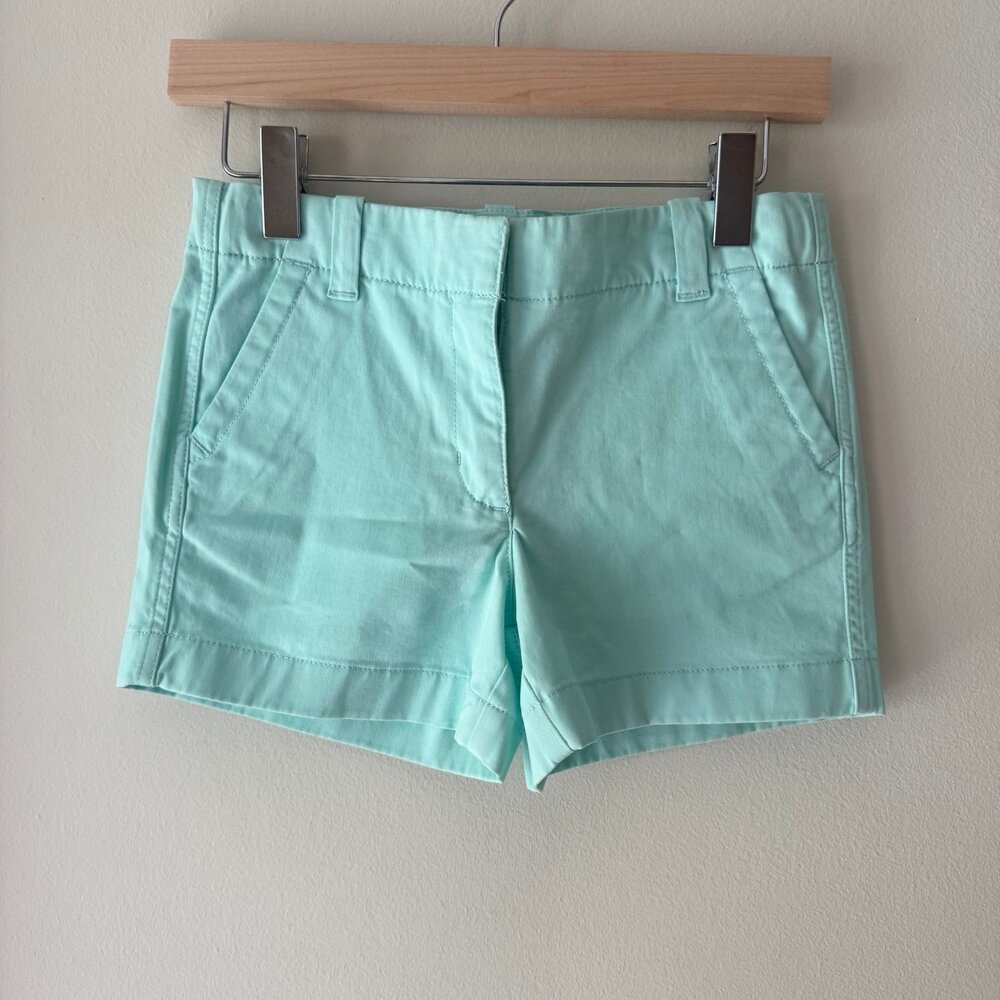 Vineyard Vines girls chino shorts - Size 7
